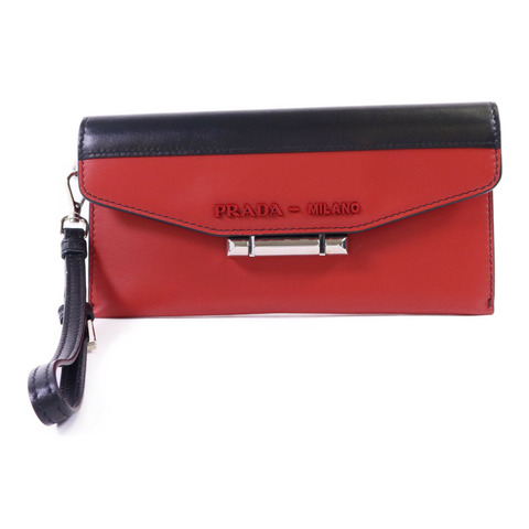 PRADA 牛皮皮革Clutch銀扣手拿包