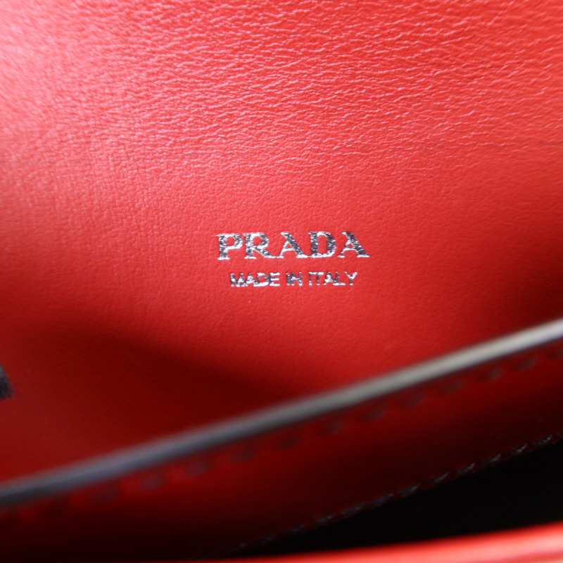 PRADA 牛皮皮革Clutch銀扣手拿包-5