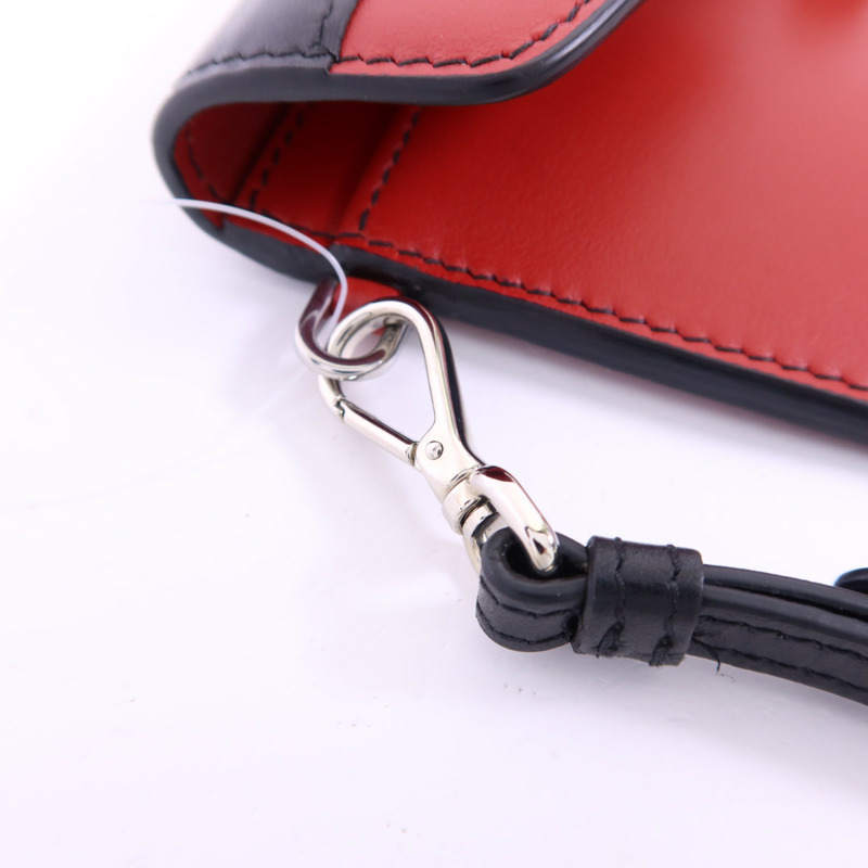 PRADA 牛皮皮革Clutch銀扣手拿包-7