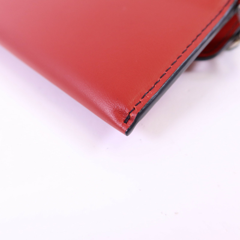 PRADA 牛皮皮革Clutch銀扣手拿包-11