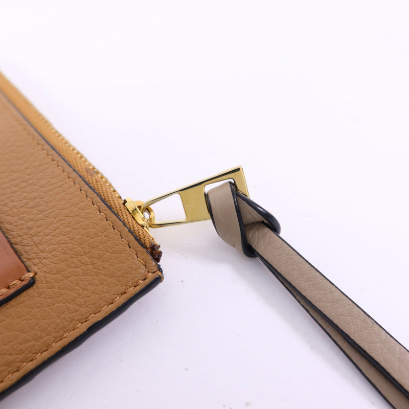 LOEWE 牛皮皮革Card Case金扣卡片套-7