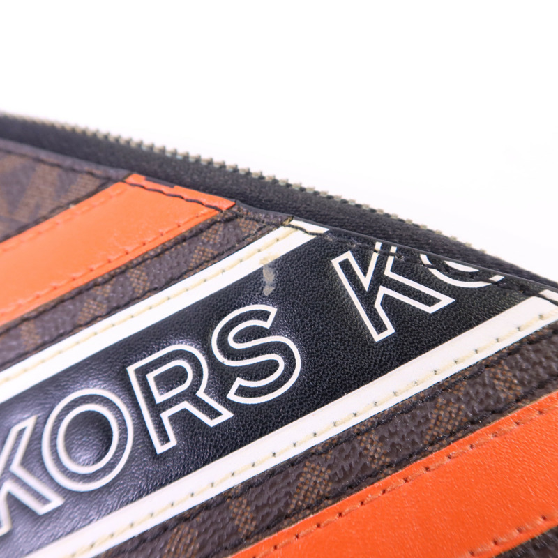 Michael Kors 牛皮皮革Wallet銀扣卡片套-6