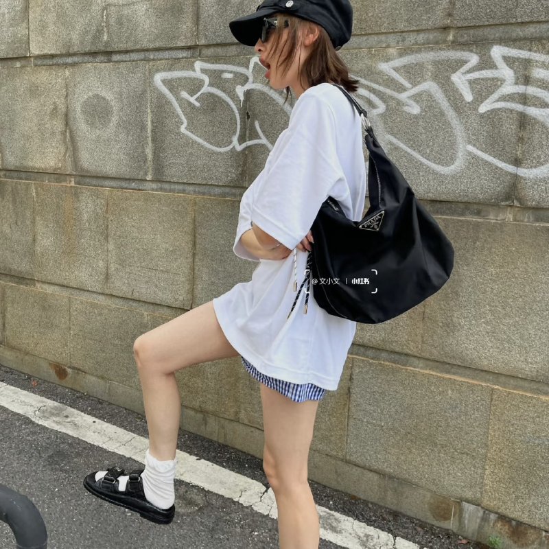 (稀有!這顆上身超鬆弛好看😍)🏷Prada 普拉達.Hobo 碗豆包 中號-19
