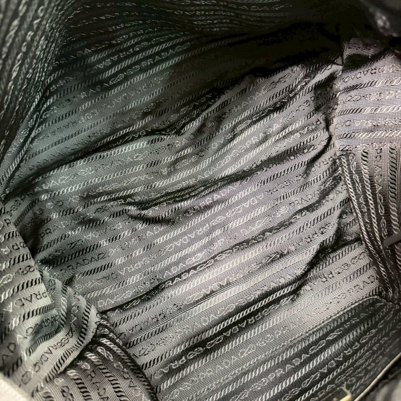 🏷Prada 普拉達.尼龍郵差包-29