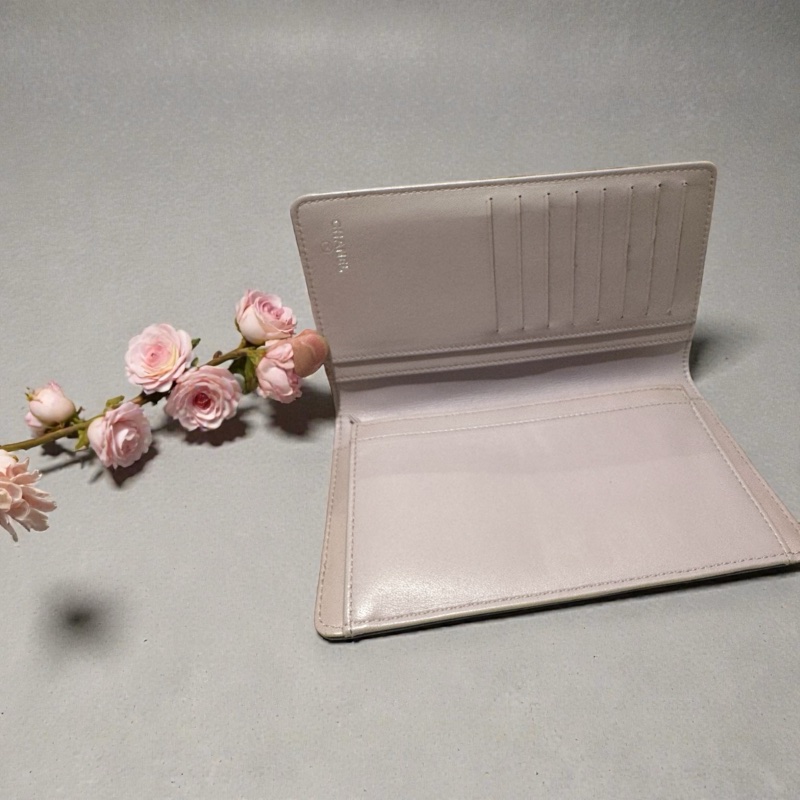 【PaLaCe稀有正品】香奈兒Chanel小羊皮藕紫色(大象灰)灰色山茶花壓花長夾、錢包-11