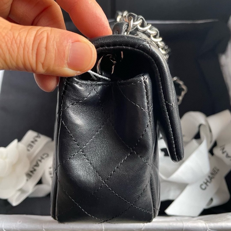 CHANEL MINI CF 黑銀 20cm 羊皮-4