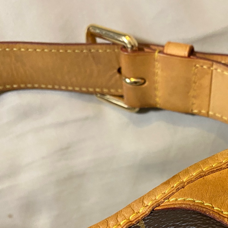 LV 蠻新 使用痕跡 肩背包 單肩包 大包 大容量 磁扣 托特包 南瓜包-22