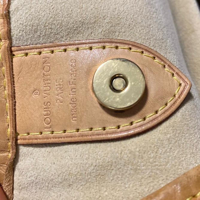 品相不錯 超值價❤️LV m56382 好貨再入荷 蠻新超新 使用痕跡 肩背包 單肩包 大包 大容量 磁扣 托特包 南瓜包-7