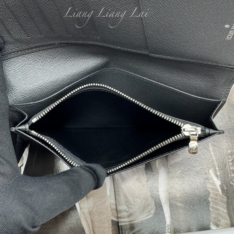 LOUIS VUITTON LV 經典 Taiga 皮革墨黑色長夾-8