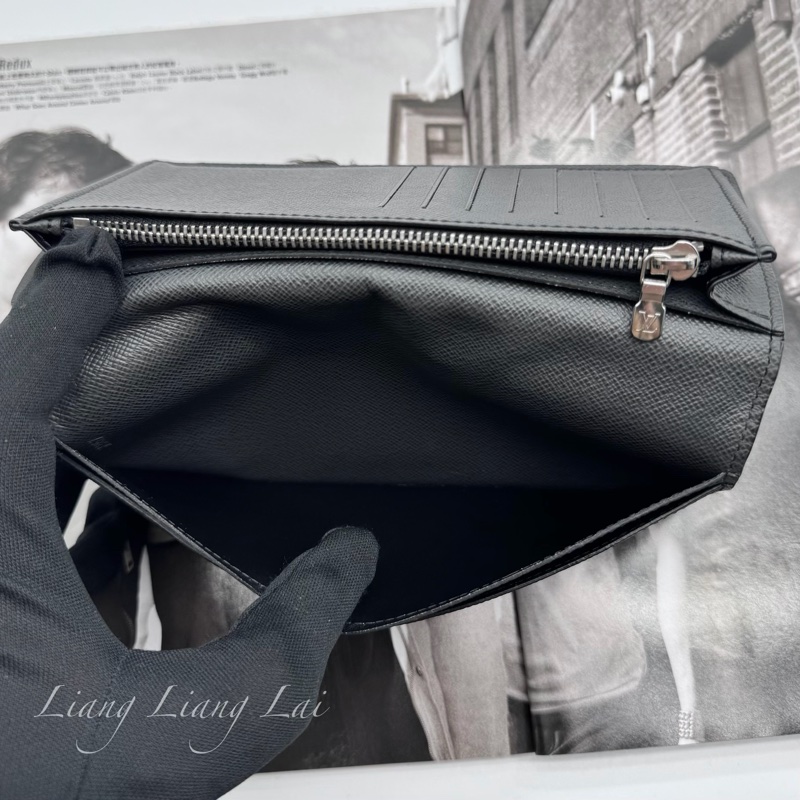 LOUIS VUITTON LV 經典 Taiga 皮革墨黑色長夾-11
