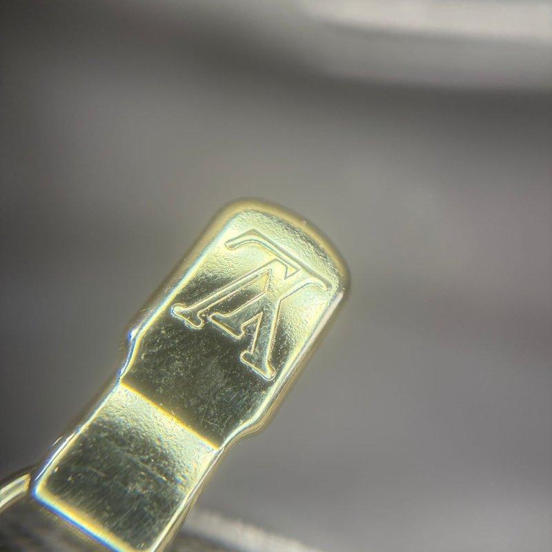 路易威登 Wallet On Chain Ivy 手袋-16