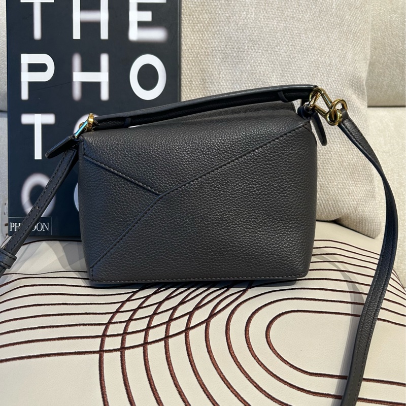 Loewe Puzzle Edge Mini 粒粒牛皮-2