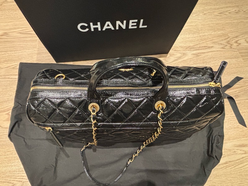 Chanel 油蠟小牛皮 Maxi 保齡球包 AS5647-2