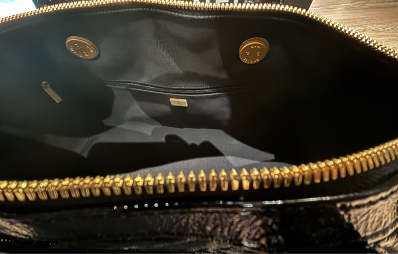 Chanel 油蠟小牛皮 Maxi 保齡球包 AS5647-10