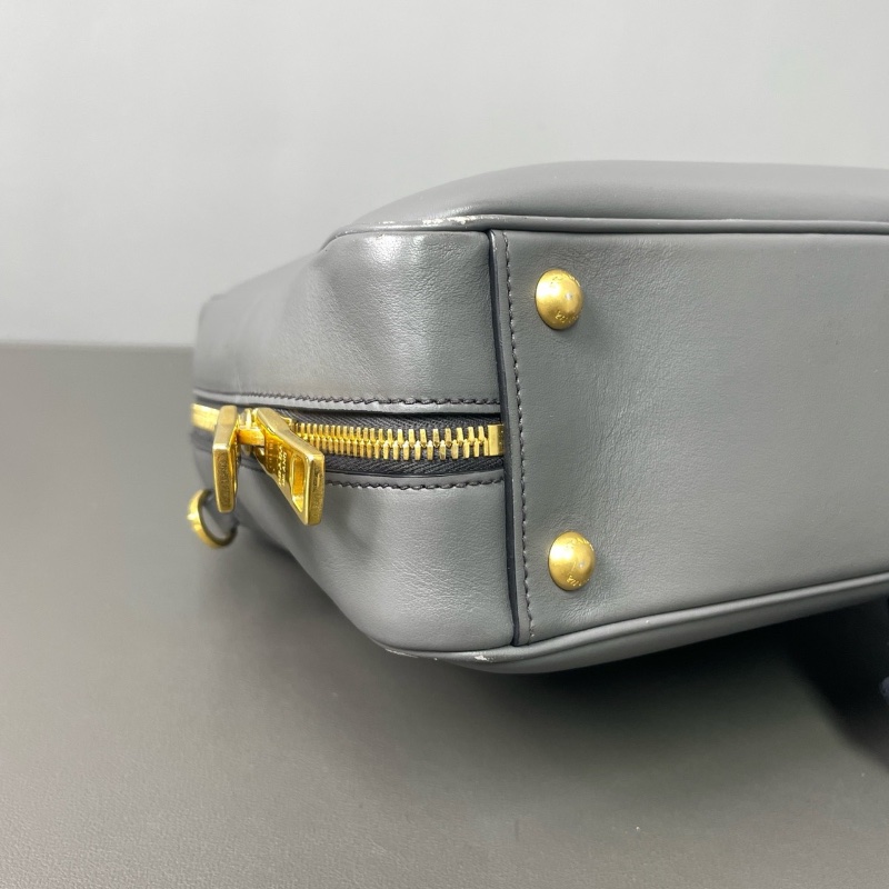 Prada 灰色復古保齡球公事包30*18*8.5 98新塵袋肩帶保卡-5