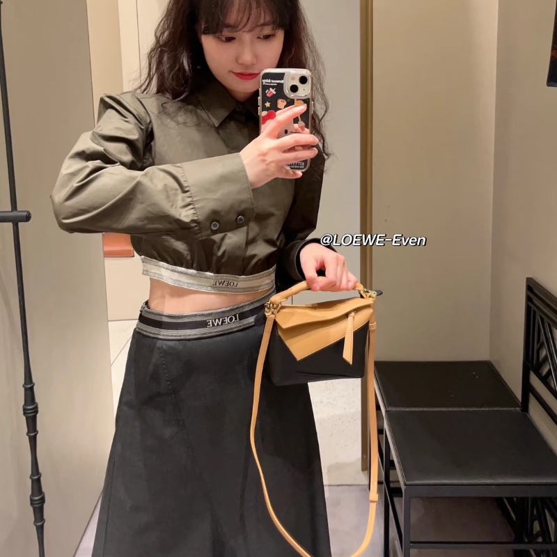 loewe mini puzzle 黑色拼焦糖色18*8*12.5 99新配件塵袋-0