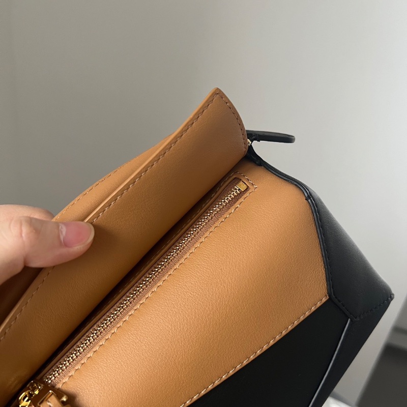 loewe mini puzzle 黑色拼焦糖色18*8*12.5 99新配件塵袋-4