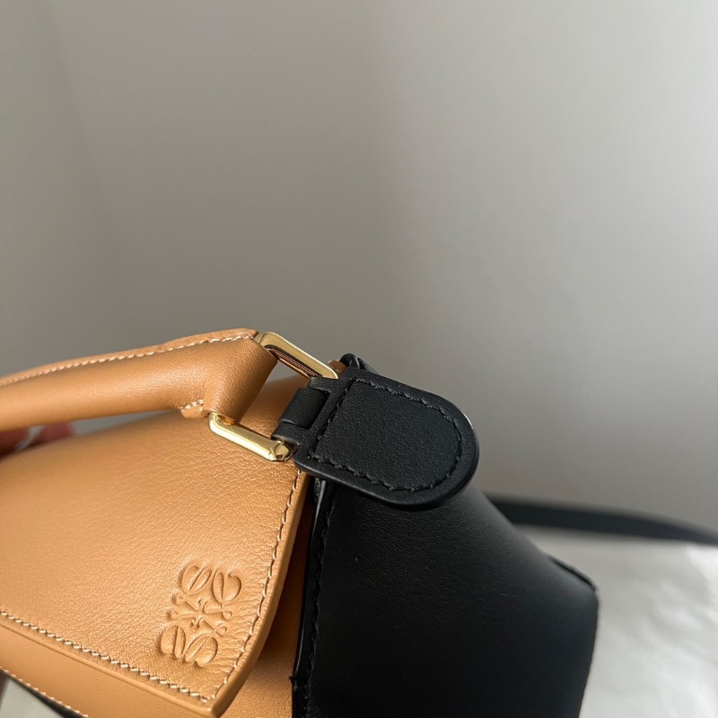 loewe mini puzzle 黑色拼焦糖色18*8*12.5 99新配件塵袋-5