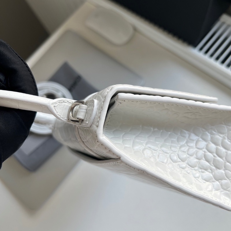 balenciaga沙漏包xs號 鰐魚壓紋19*13*8cm 全新閒置塵袋肩帶-7