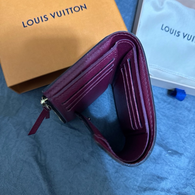 LV短夾（桃紅內裡）-15