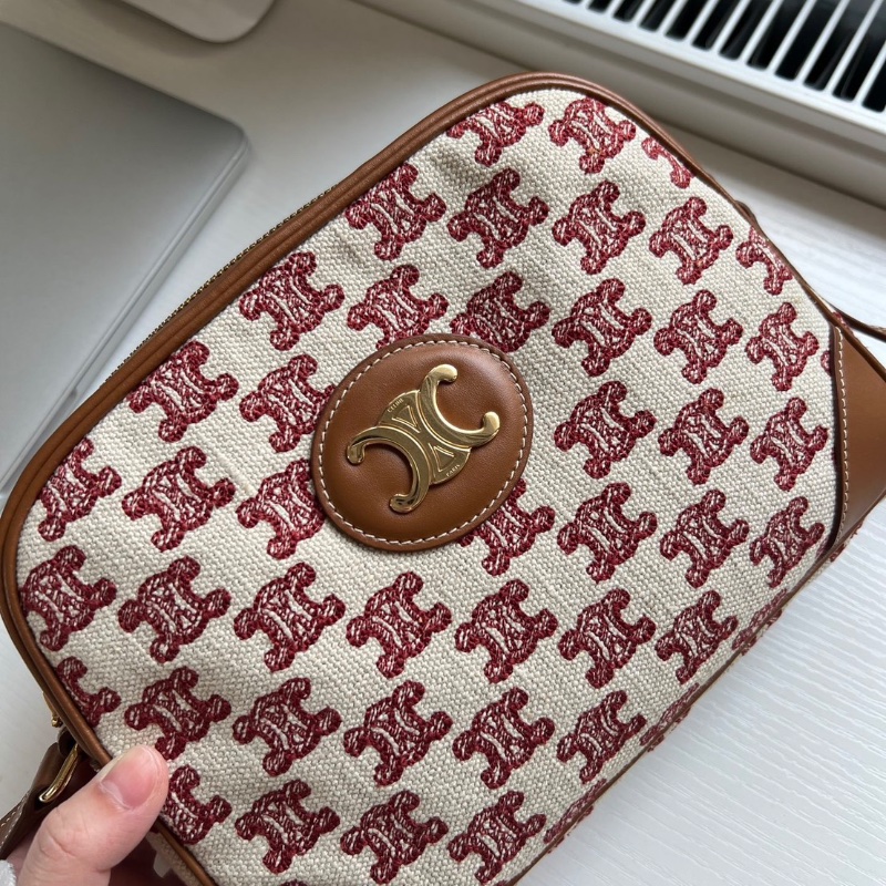Celine凱璇門老花帆布拼皮相機包23*16*6 全新閒置配件塵袋-1