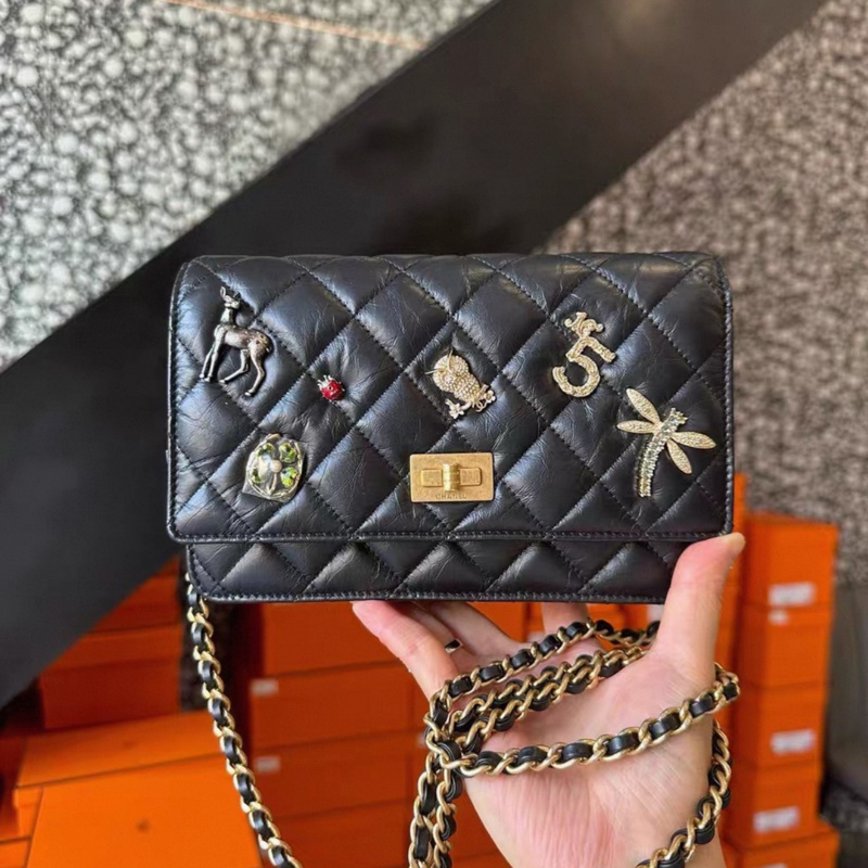 Chanel絕版徽章woc-0