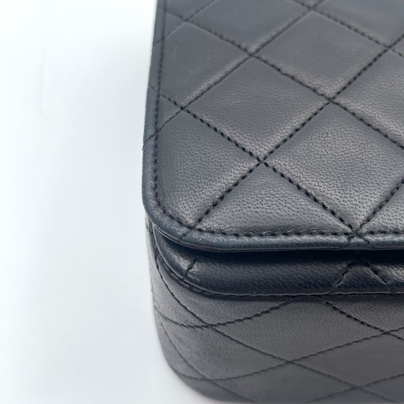 「JL精品代購」 香奈兒中古黑金羊皮大翻蓋書包扣鏈條包-10