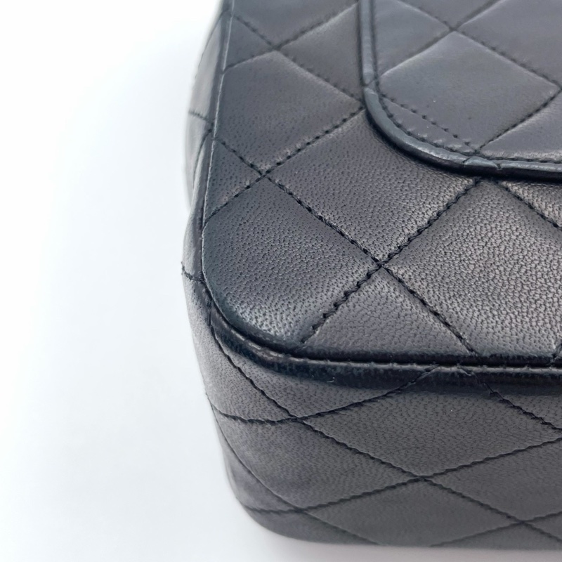 「JL精品代購」 香奈兒中古黑金羊皮大翻蓋書包扣鏈條包-12