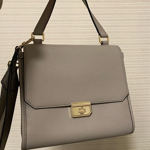 近全新 Bally 大象灰 灰色 鎖頭包 旋鈕 簡約低調 容量大 小方包 大方包 肩背帶 手提 斜背 皮質超好