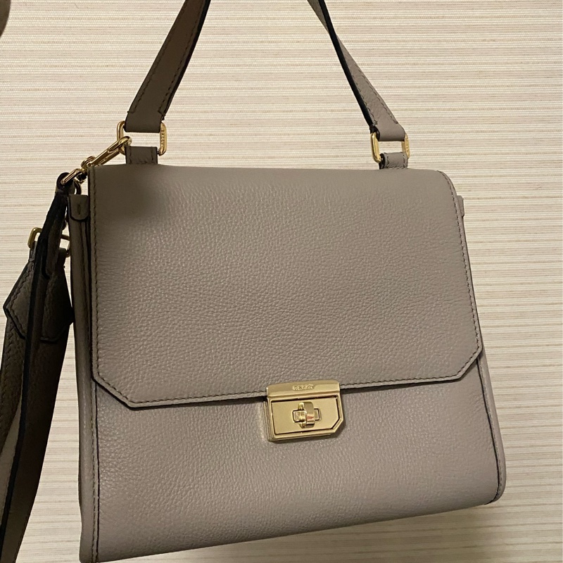 近全新 Bally 大象灰 灰色 鎖頭包 旋鈕 簡約低調 容量大 小方包 大方包 肩背帶 手提 斜背 皮質超好-0