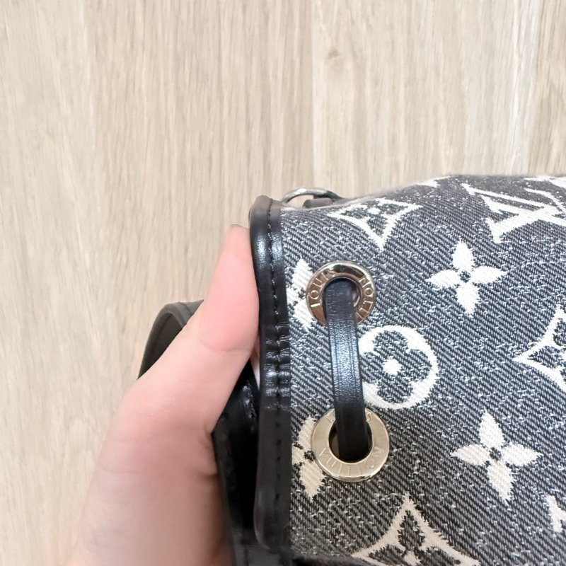 Louis Vuitton Louis Vuitton 經典NANO NOE單寧牛仔帆布束口肩背水桶包(迷你/灰)-13