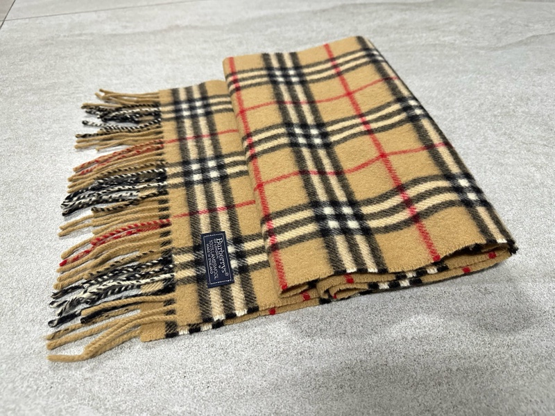 BURBERRY經典格紋羔羊毛圍巾✨-18