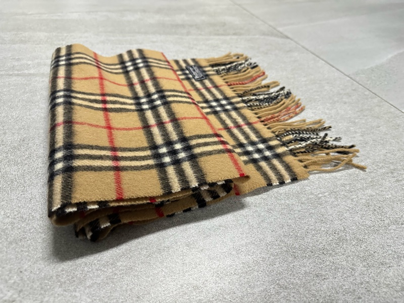 BURBERRY經典格紋羔羊毛圍巾✨-19