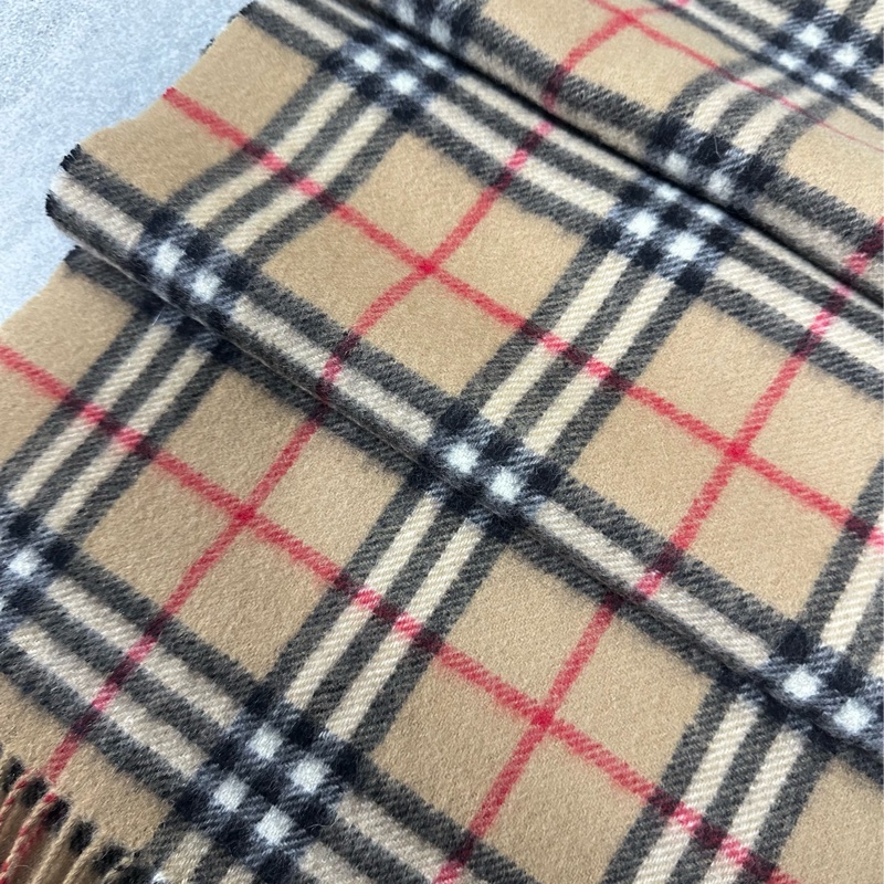 BURBERRY經典格紋羔羊毛圍巾✨-21