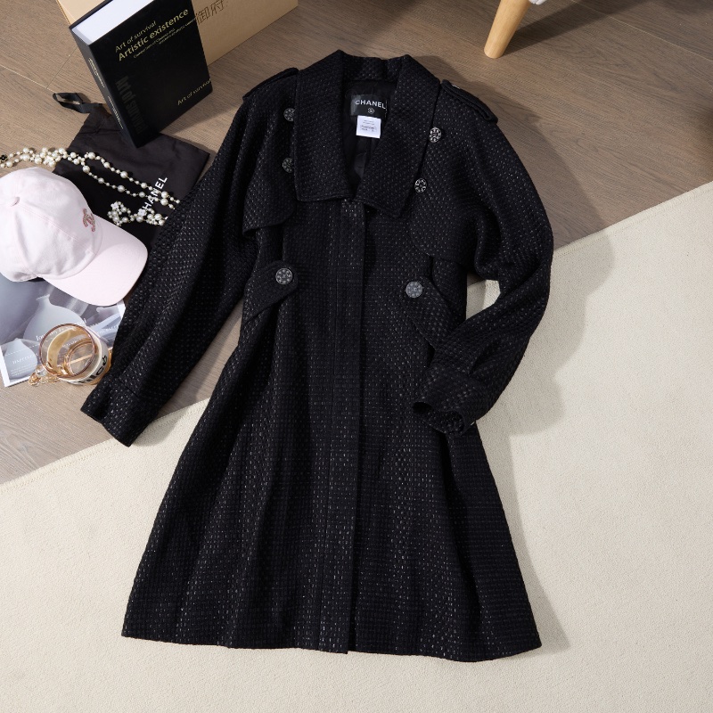CHANEL  coat-0