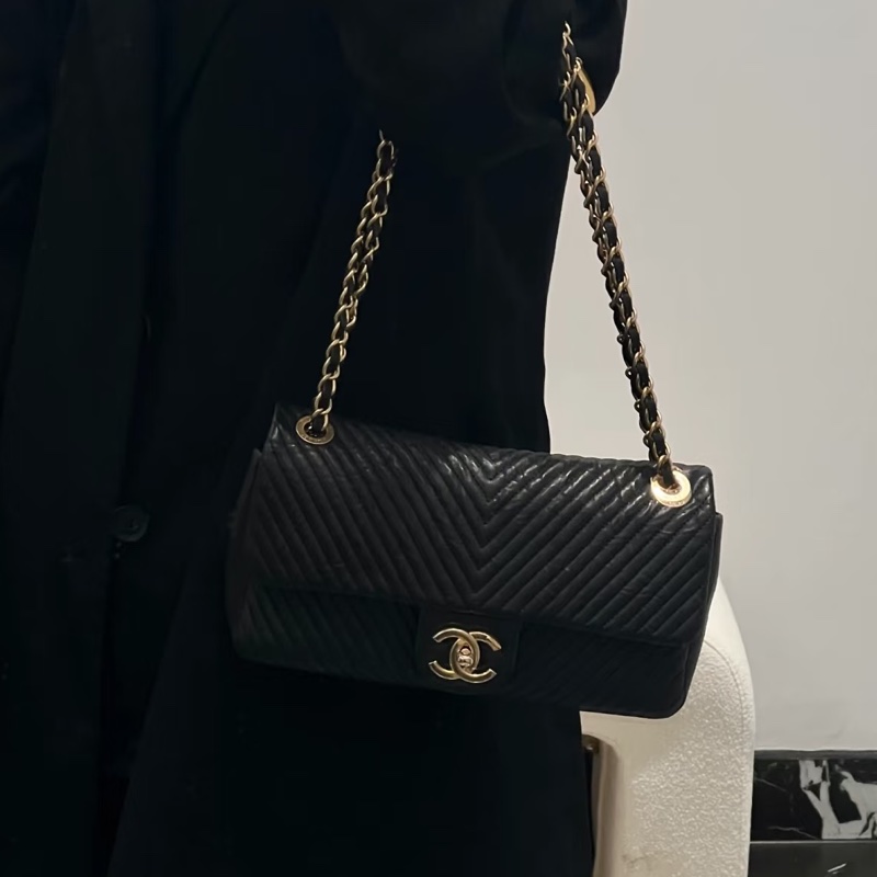 經典奢華👜 Chanel香奈兒黑金中號v紋cf鏈條單肩斜挎包-4
