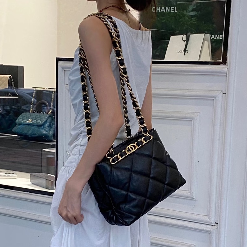 慵懶氣質風💎99新🆕Chanel香奈兒黑金菱格紋托特單肩手提包-2