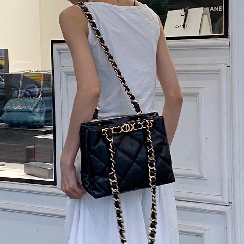 慵懶氣質風💎99新🆕Chanel香奈兒黑金菱格紋托特單肩手提包-3
