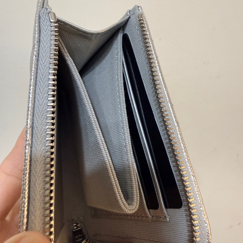Chanel 最新款 26P銀 超好用L短夾 全新-8