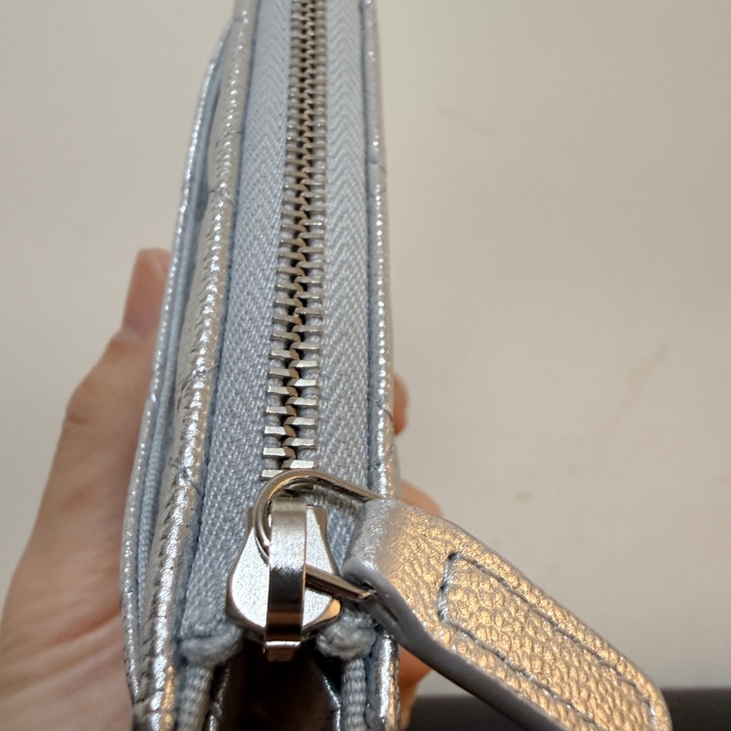 Chanel 最新款 26P銀 超好用L短夾 全新-9