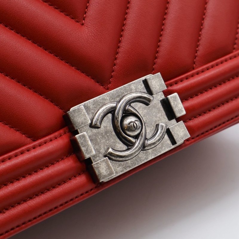 CHANEL Boy25 V紋牛皮口蓋包 - 紅銀22開-7
