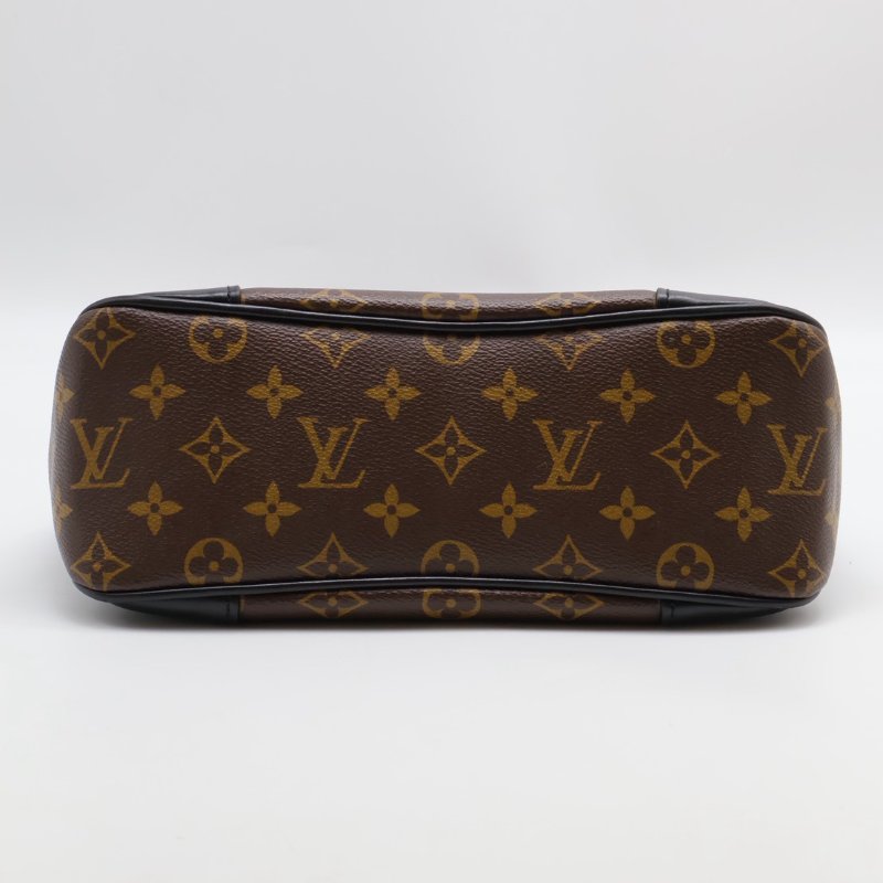 LOUIS VUITTON Boulogne牛角包 - PM黑-13