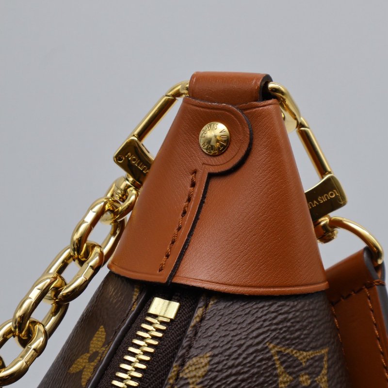 LOUIS VUITTON Loop hobo-9