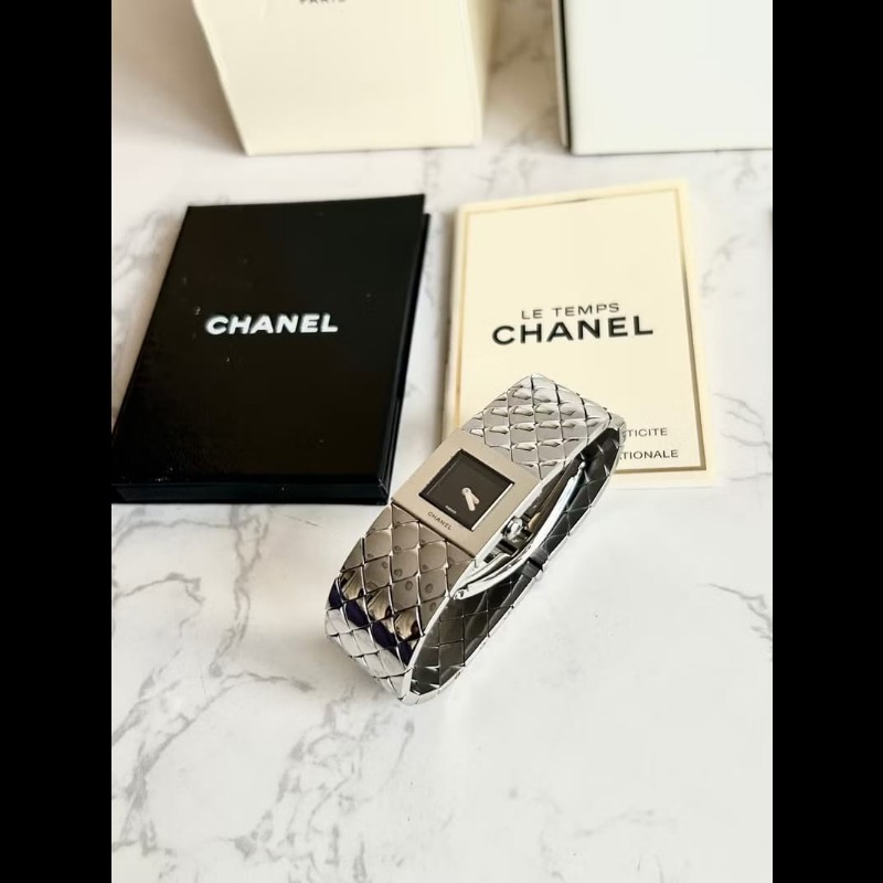 【LA LUNE】絕版古董錶 Chanel Metalaase 黑銀色中古手錶 石英錶 女裝腕錶-1