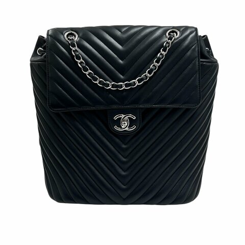 CHANEL 香奈兒 BLACK URBAN SPIRIT BACKPACK 後背包 羊皮 黑色 銀扣
