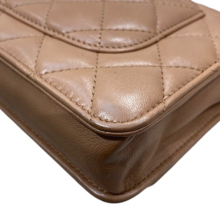 CHANEL 香奈兒 WOC 皮革 緞帶鍊條 側背包 泰奶色-11