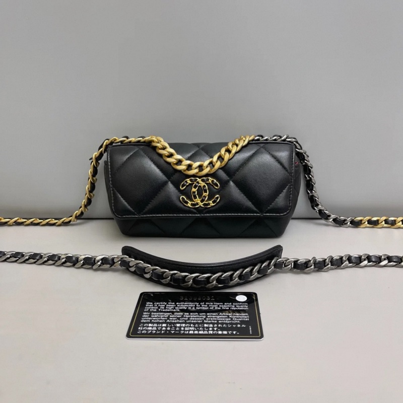 Chanel香奈兒 19BagWOC 黑金全皮眼鏡包-0