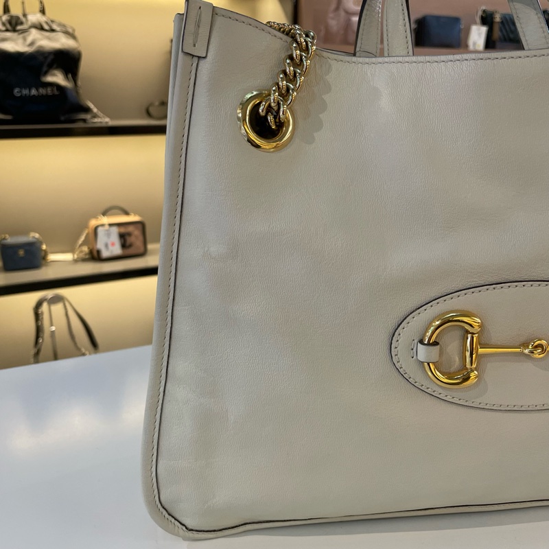 Gucci古驰Horsebit 1955系列中号托特包，白色马衔扣设计，经典款式，容量大，日常通勤、出门都很实用-7