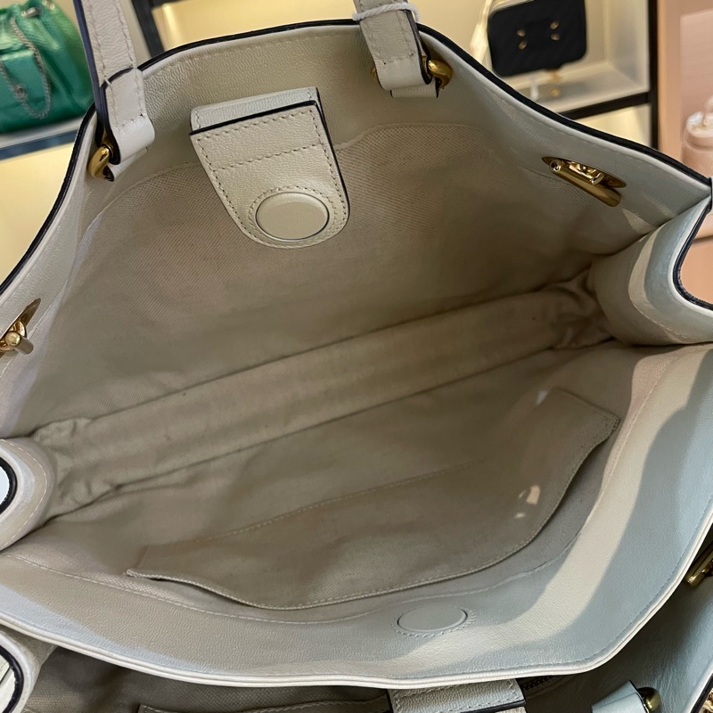 Gucci古驰Horsebit 1955系列中号托特包，白色马衔扣设计，经典款式，容量大，日常通勤、出门都很实用-13