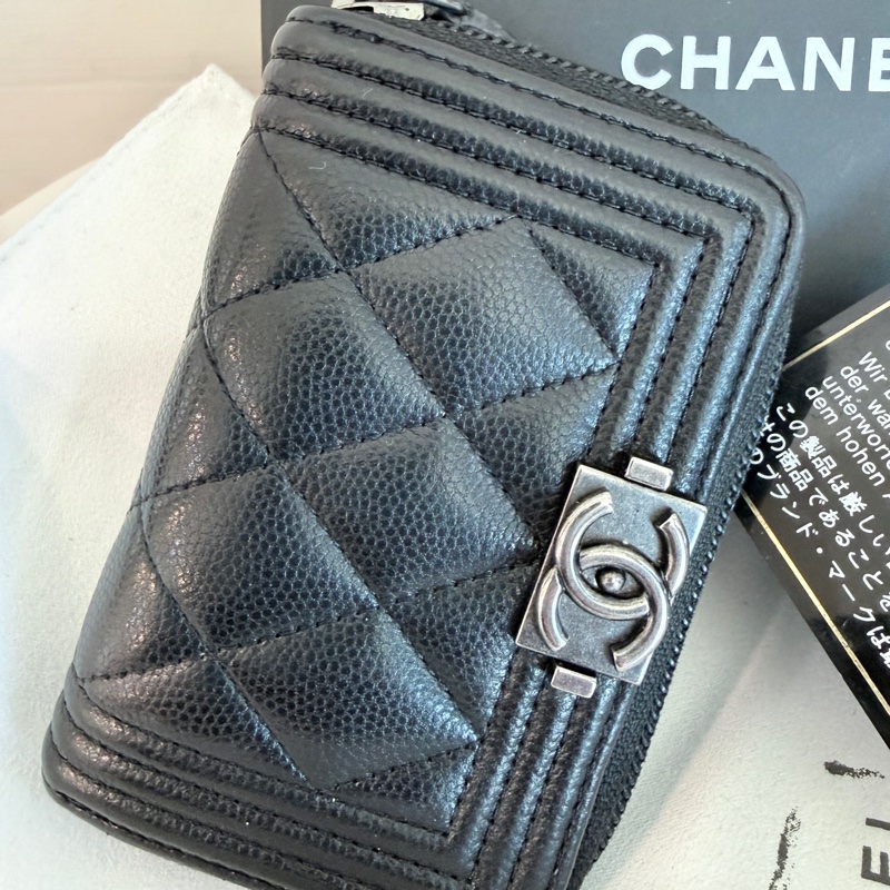 Chanel✨Boy 荔枝紋卡包零錢包-1